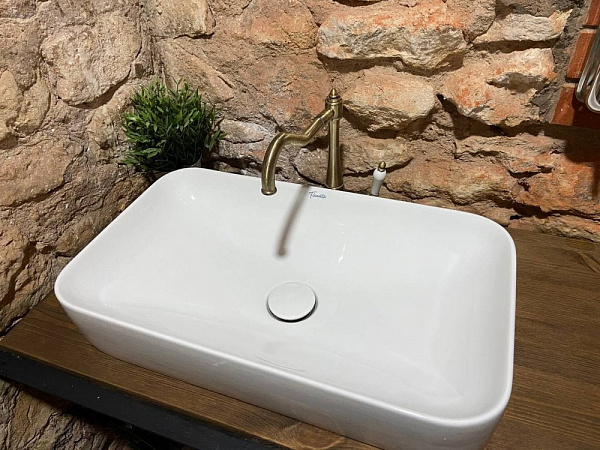 Накладная раковина  Fluenta Round Washbasin в комплекте с донным клапаном Pestan