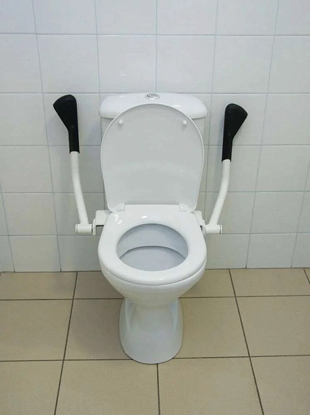 Унитаз-компакт Оскольская керамика Персона Премиум, подвод воды нижний, косой выпуск, с двойным опорным поручнем